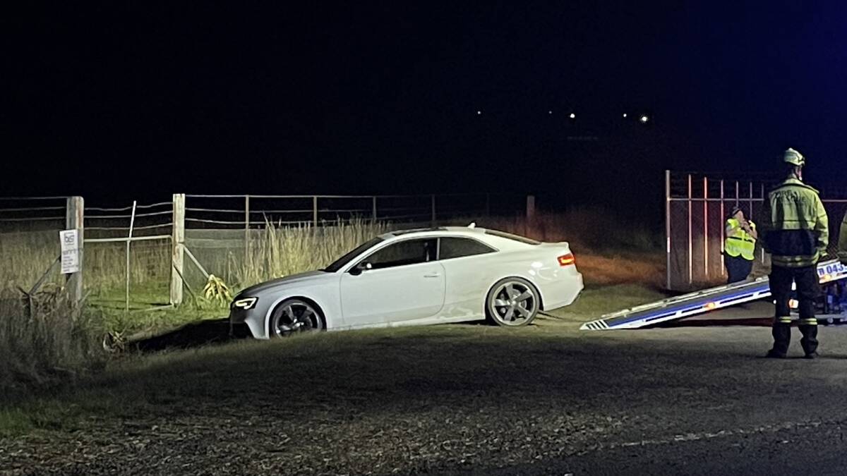 Stolen Audi A5 crash being towed in Orange, NSW. Picture by William Davis 