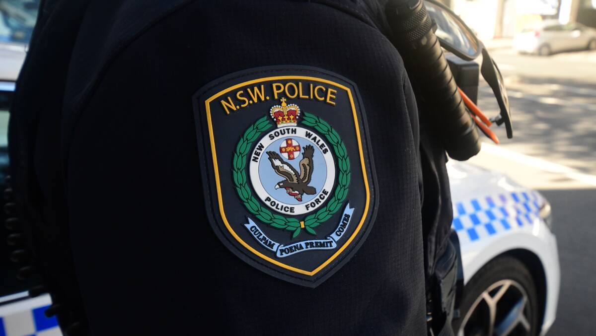NSW Police have established a perimeter and are searching the surrounding area for those involved in an alleged car theft and police pursuit. File picture. 