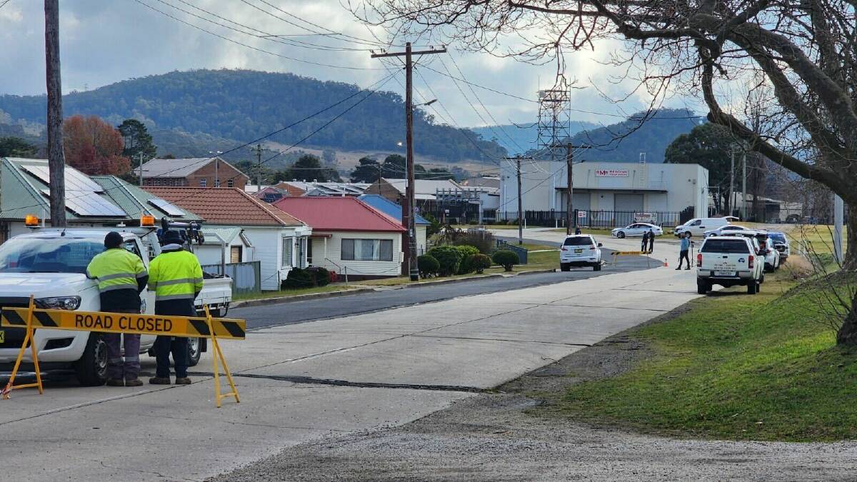 The section of Cooerwull Road, Bowenfels closed off where an investigation into a siege is taking place. Picture by Reidun Berntsen