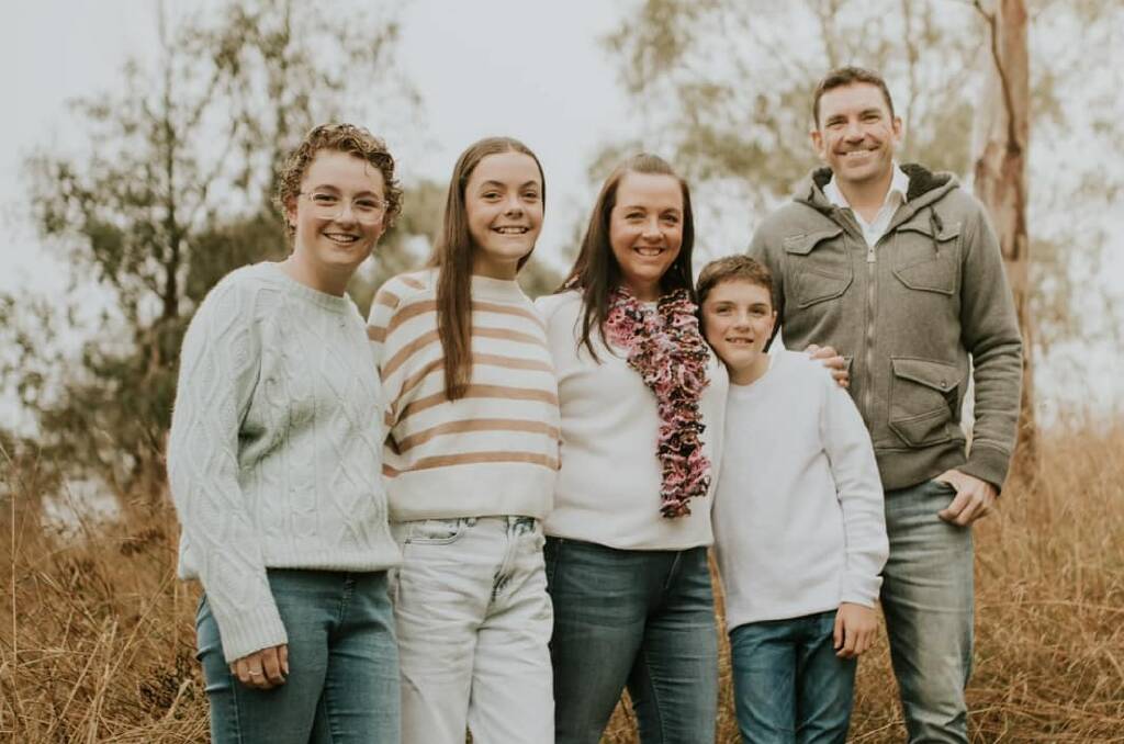 Isabella Betts with her two siblings as well as parents, Stephanie and Justin Betts. Picture by Amelia Grace Photography.