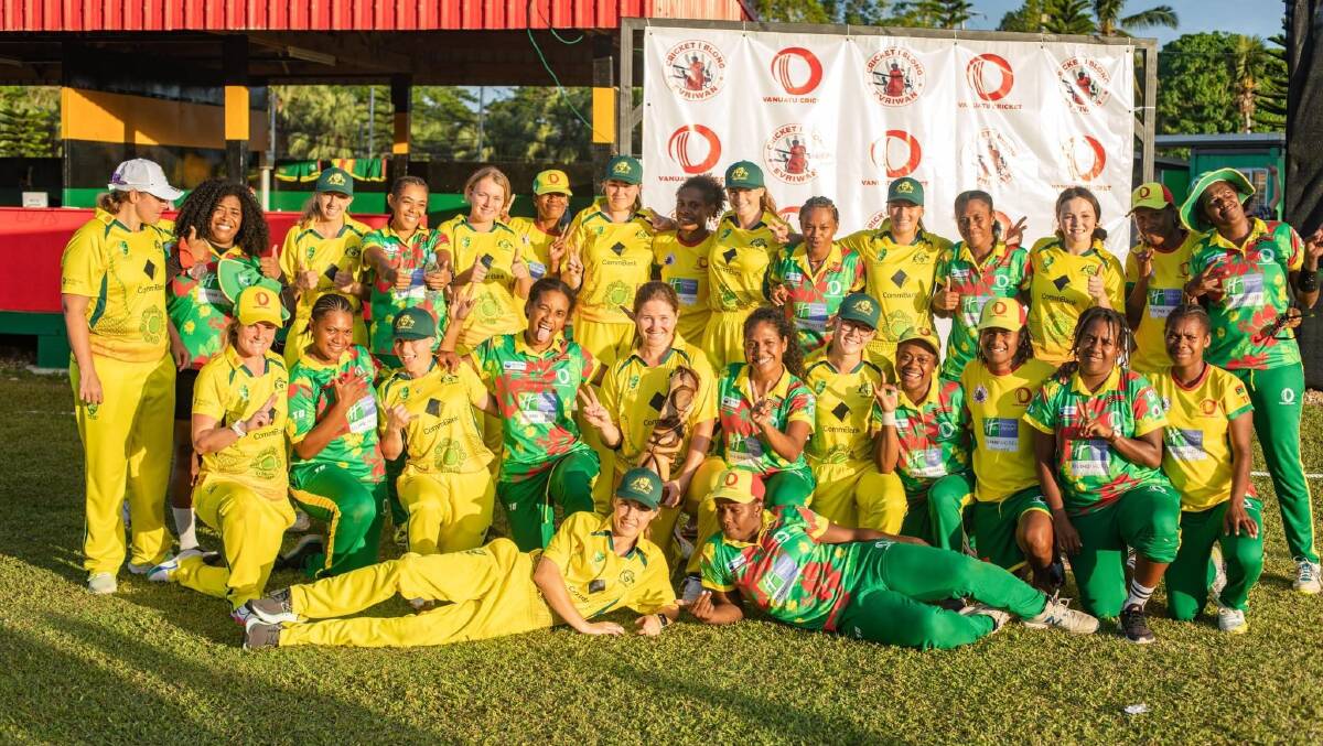 Callee Black (back row, third from right) with the Australian Indigenous and Vanuatu cricket sides. Picture by Cricket Vanuatu.