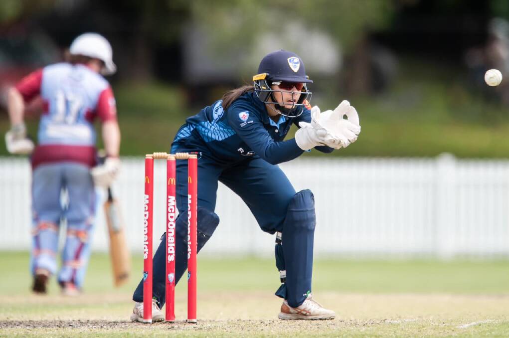 Katie Letcher wicket-keeping for Manly in NSW Premier Cricket. Picture by @ianbirdphoto