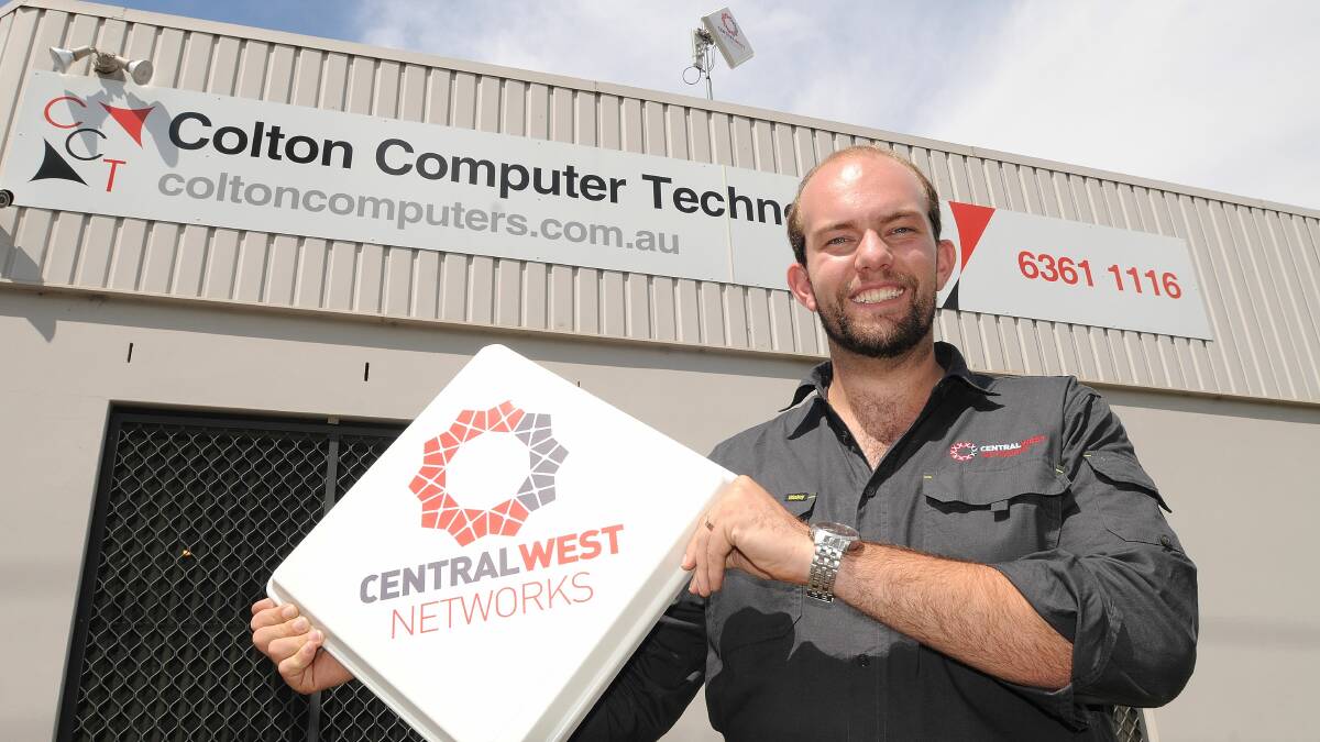 NEW SERVICE FOR BUSINESS: Mitch Colton of Colton Computing has set up Central West Networks to deliver unmetered flat rate high speed and high capacity internet connectivity. Photo: STEVE GOSCH 		                     0304colton