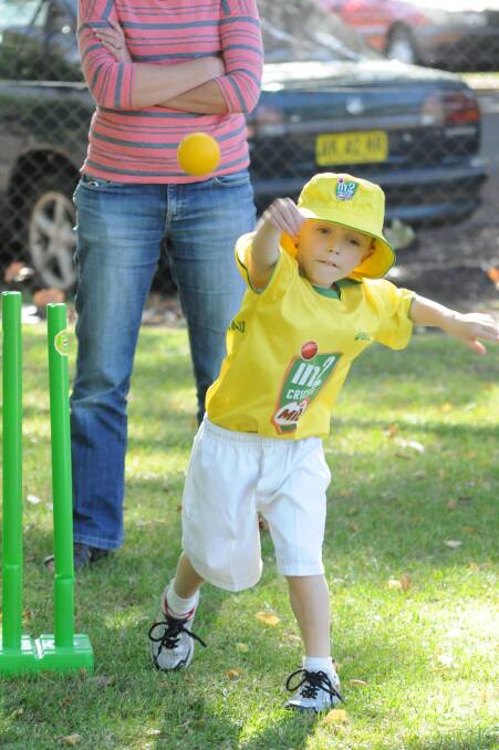 FUTURE STAR: Tully Schwartz sends one down on Thursday during the Milo In2Cricket session. Photo: STEVE GOSCH 0305sgcricket1