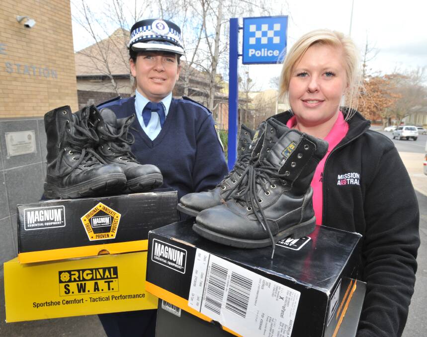 police issue boots